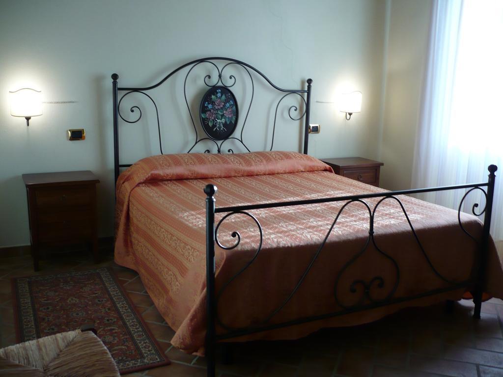 Antica Grancia Di Quercecchio Apartment Монталчино Екстериор снимка